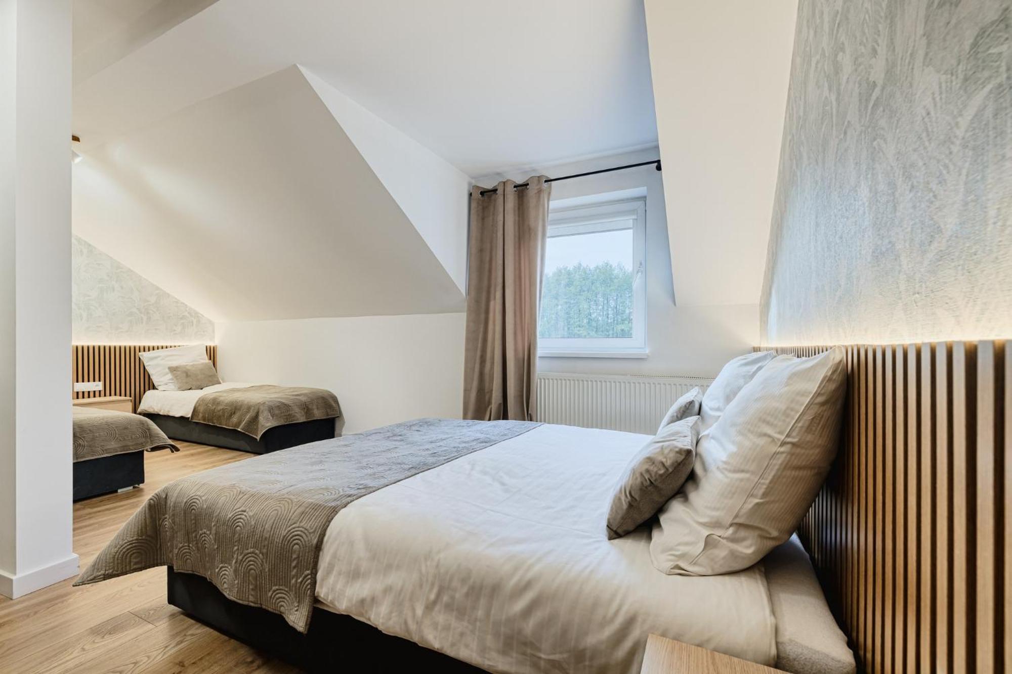 Gosciniec Zacisze I Blisko A2 Dabie-Uniejow I Restauracja B&B 외부 사진