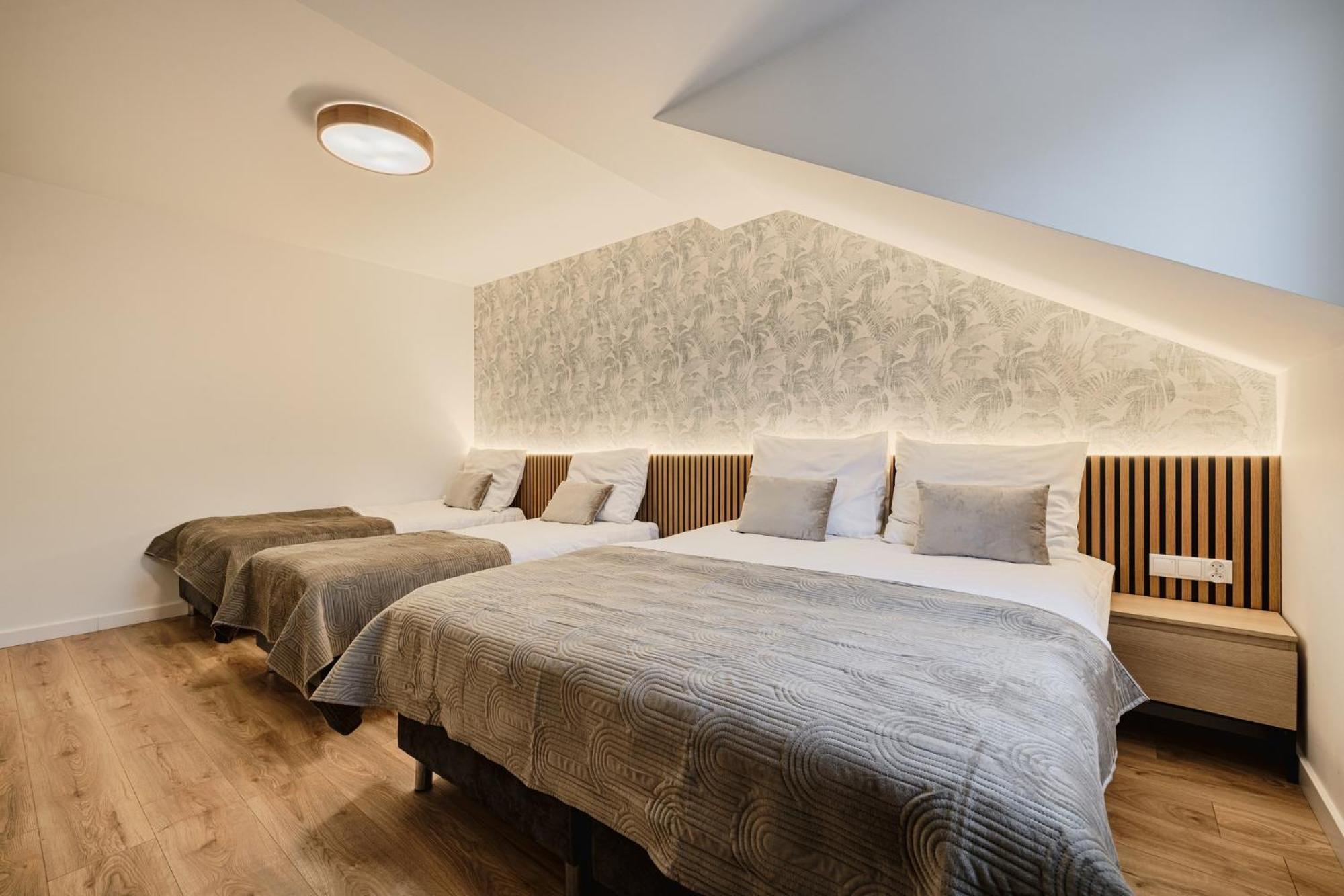 Gosciniec Zacisze I Blisko A2 Dabie-Uniejow I Restauracja B&B 외부 사진