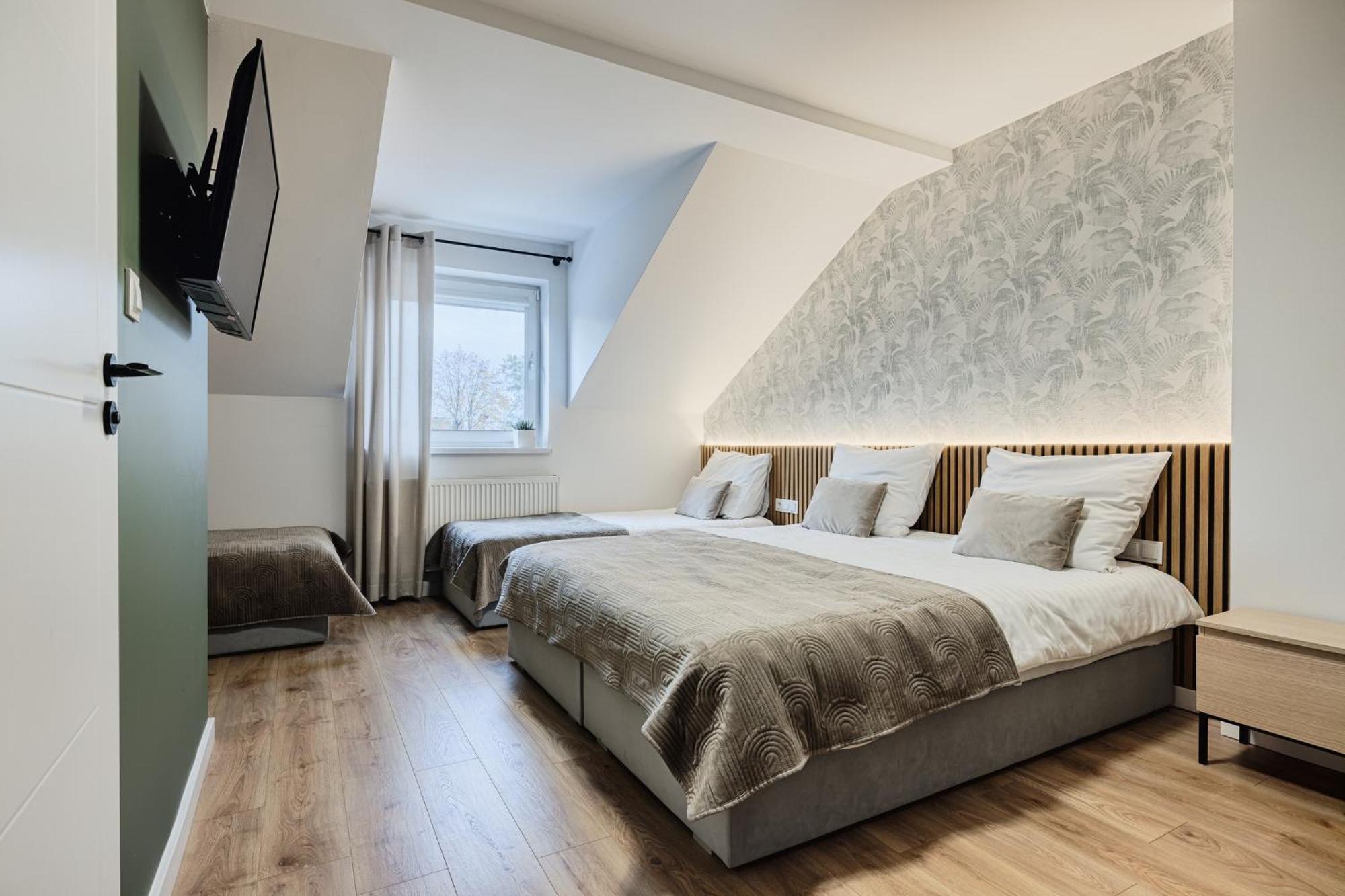 Gosciniec Zacisze I Blisko A2 Dabie-Uniejow I Restauracja B&B 외부 사진