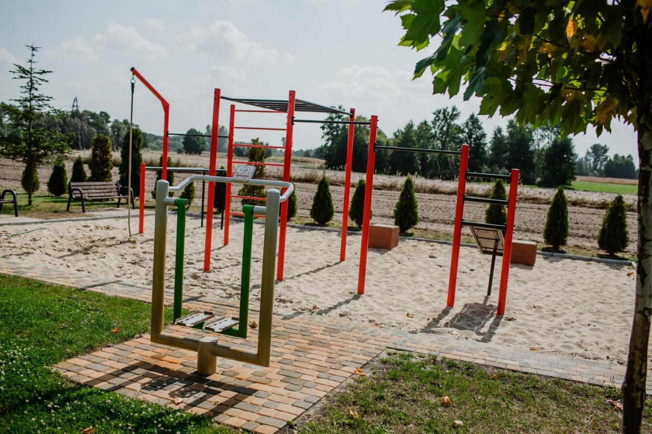 Gosciniec Zacisze I Blisko A2 Dabie-Uniejow I Restauracja B&B 외부 사진
